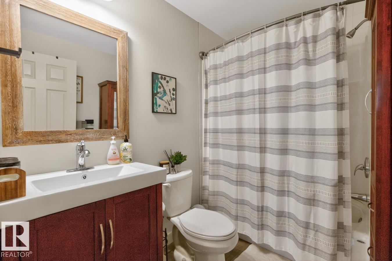 418 SIMMONDS WY - 39