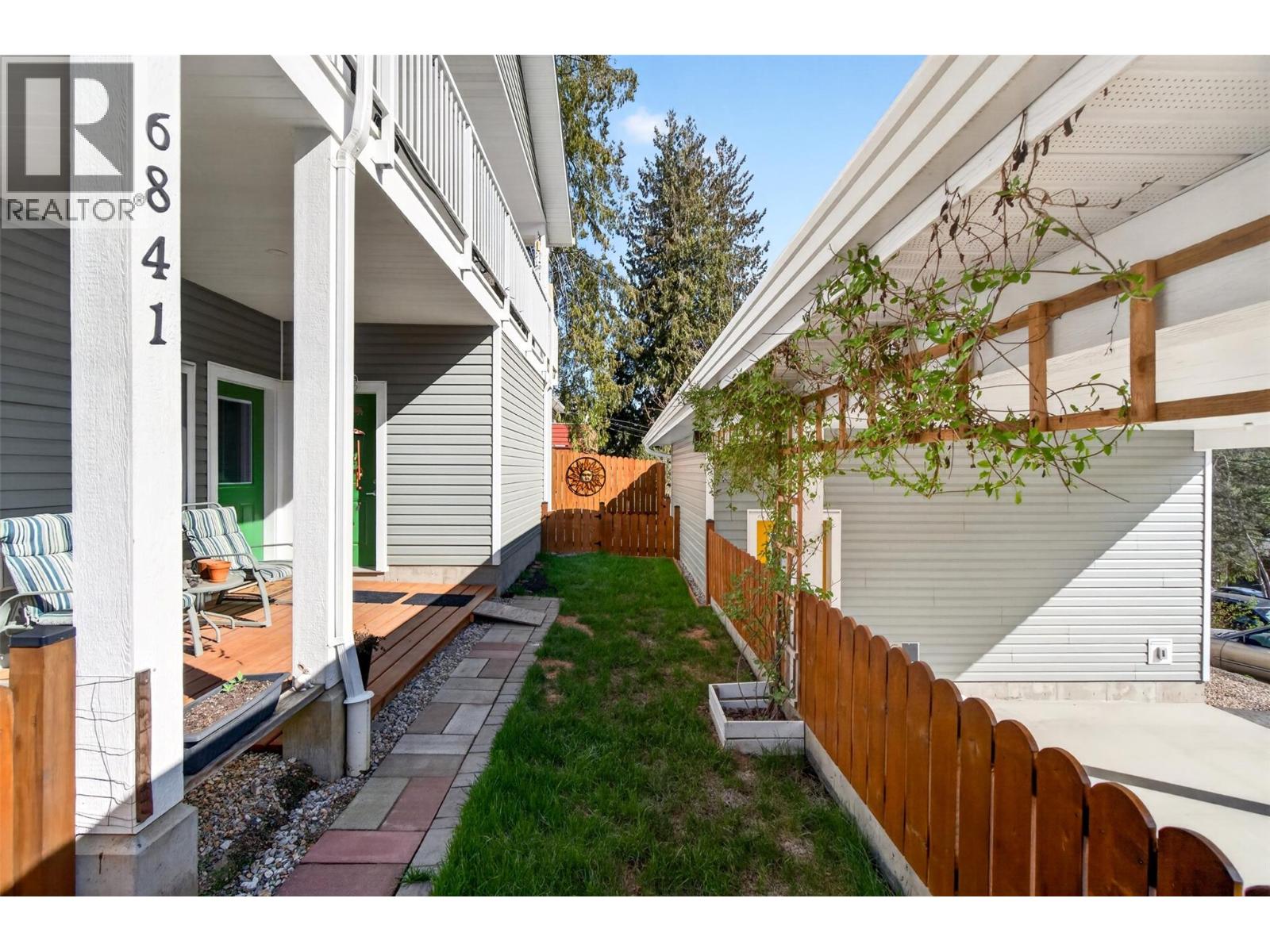 6841 46 Street NE - 61