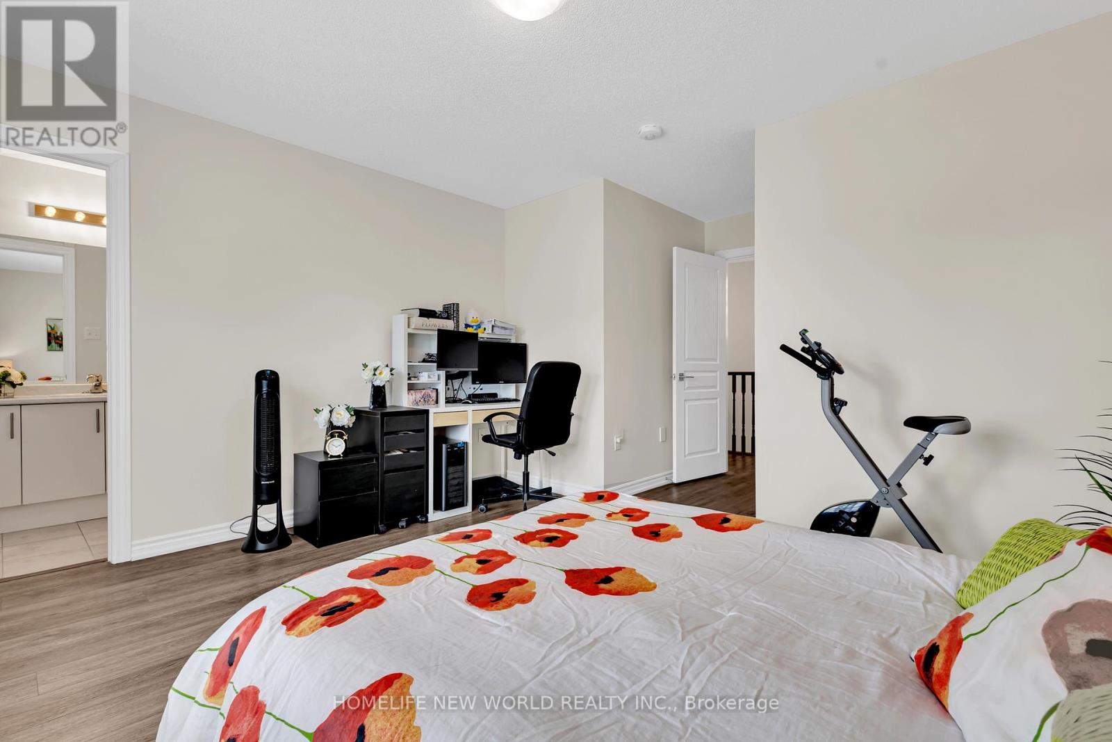 #71 88 DECORSO DRIVE - 29