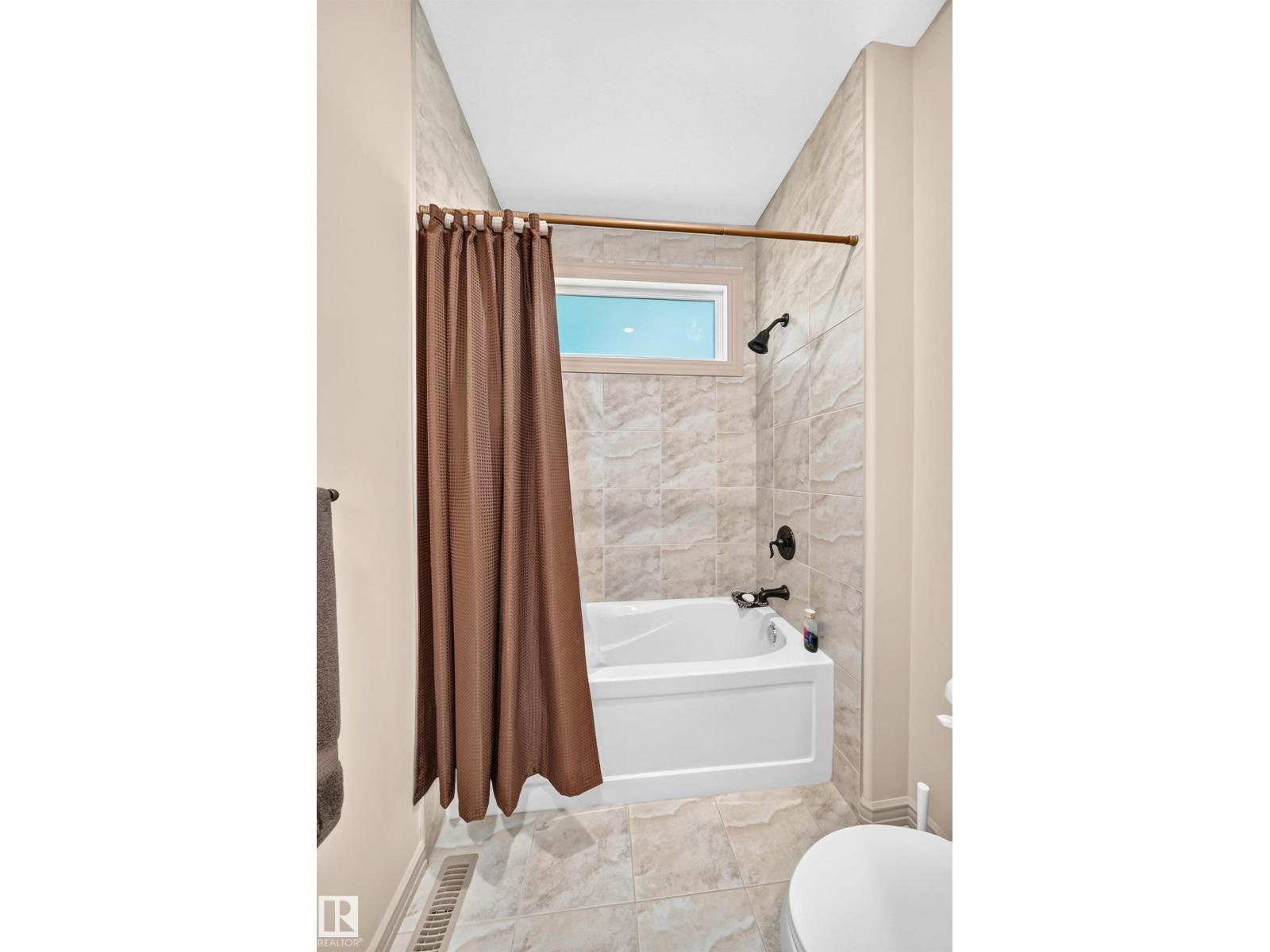 #7 53216 RGE ROAD 264 - 27