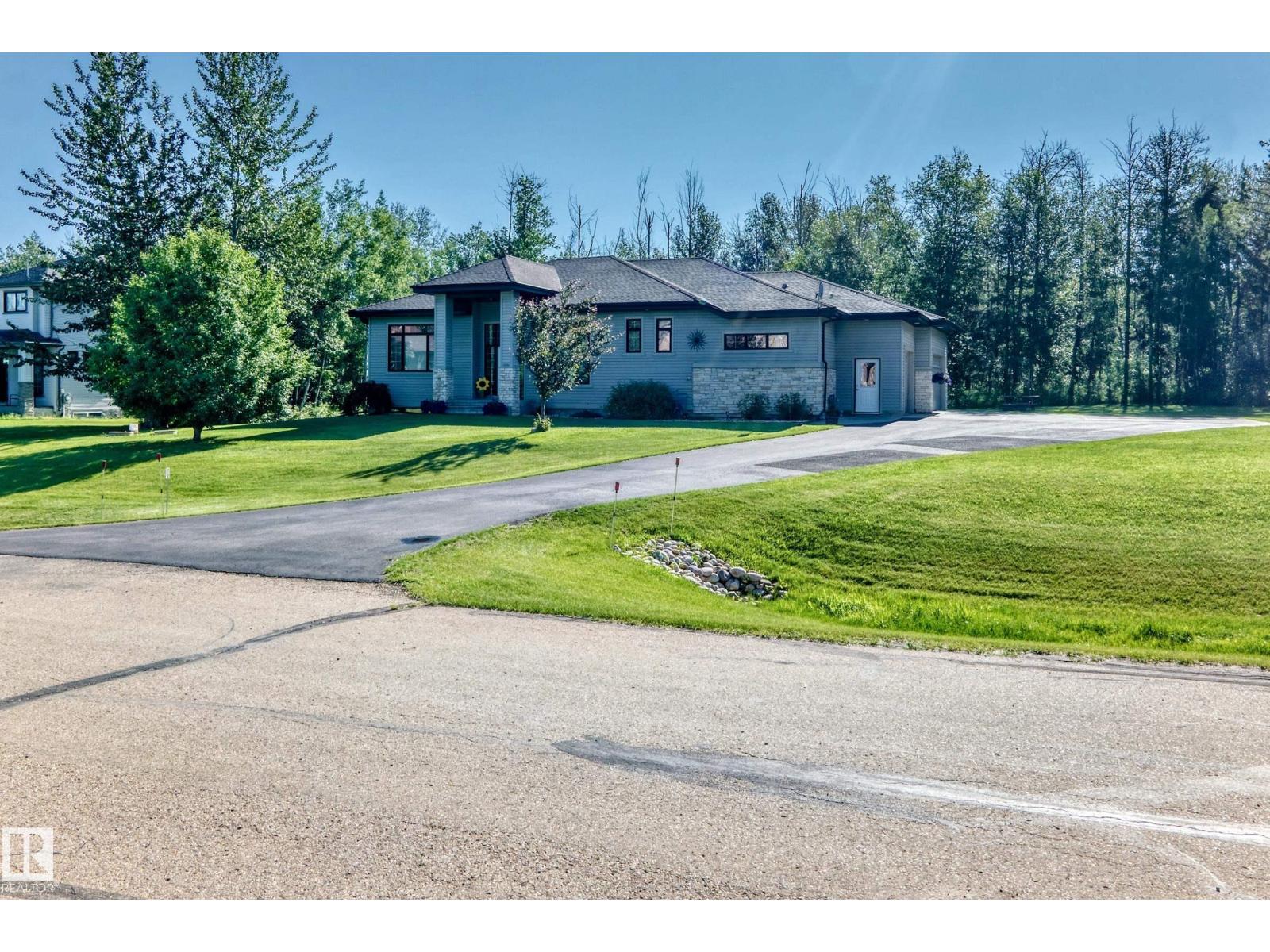 #7 53216 RGE ROAD 264 - 70