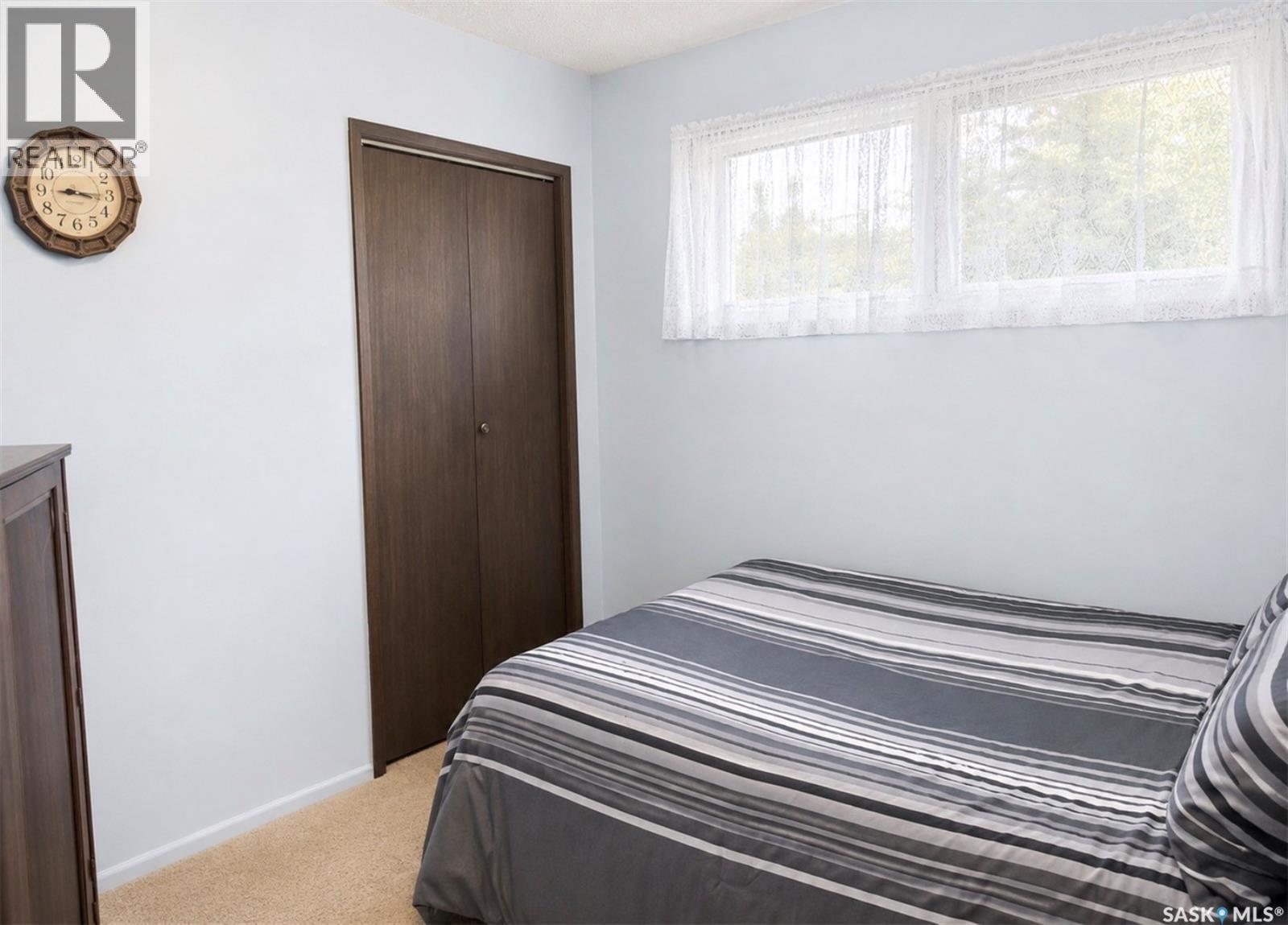 605 5th AVENUE W - 12