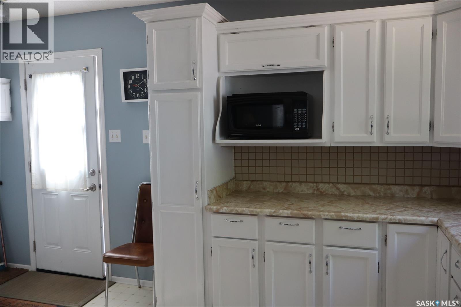 605 5th AVENUE W - photo 4