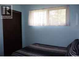 605 5th Avenue W, Assiniboia, SK S0H0B0 Photo 28