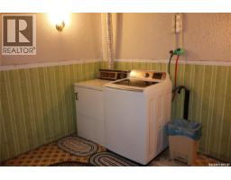 605 5th Avenue W, Assiniboia, SK S0H0B0 Photo 35