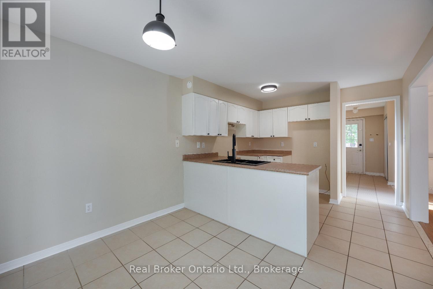 43 MADDEN PLACE - 12