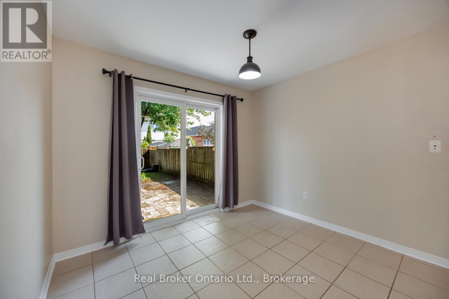 43 MADDEN PLACE - 14