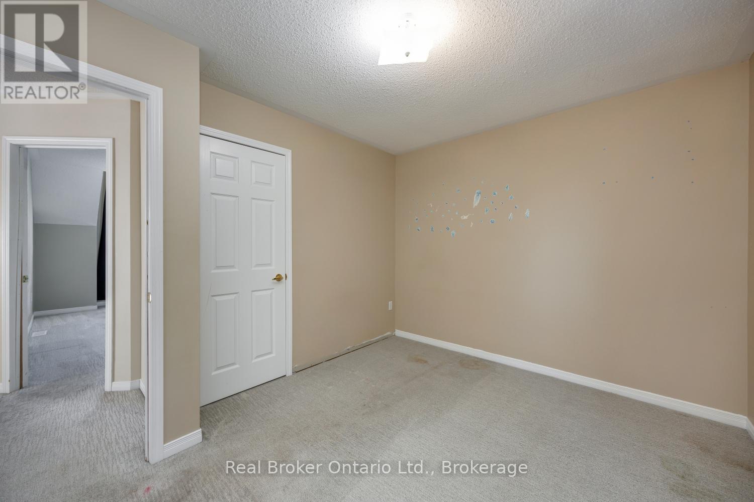 43 MADDEN PLACE - 23