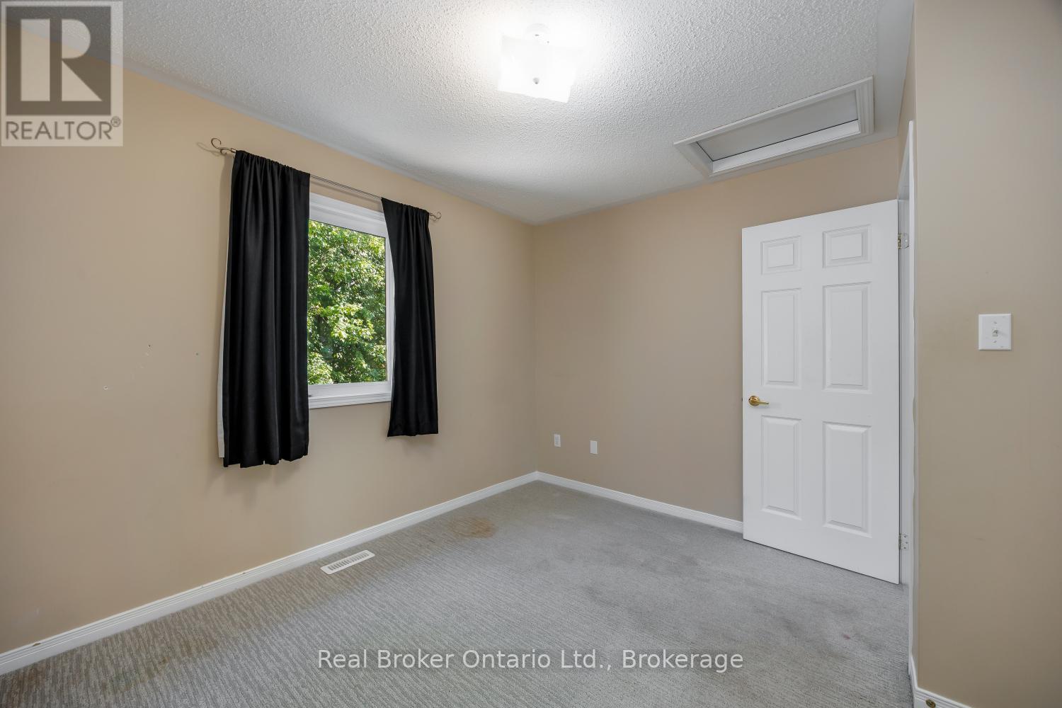 43 MADDEN PLACE - 22