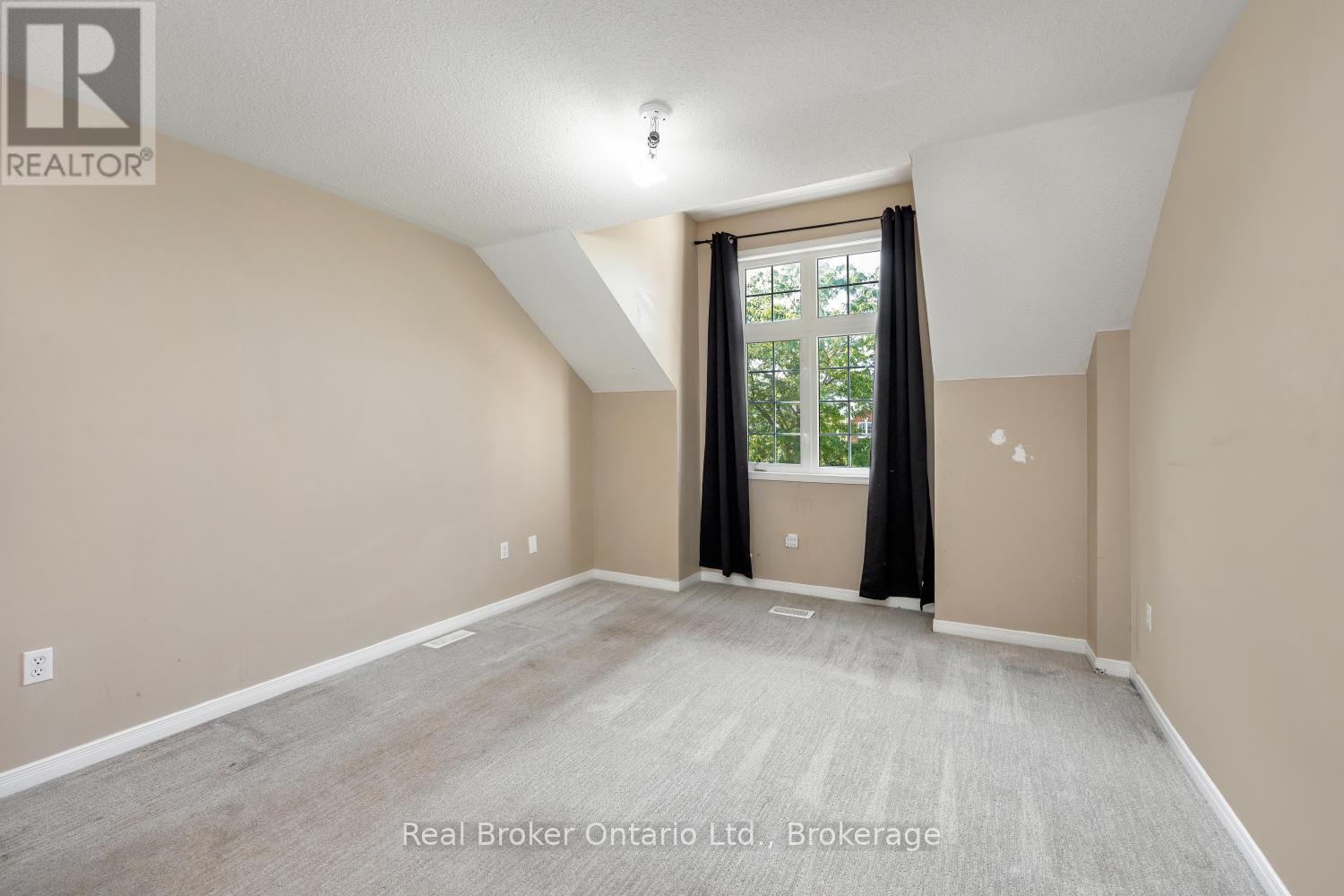 43 MADDEN PLACE - 16