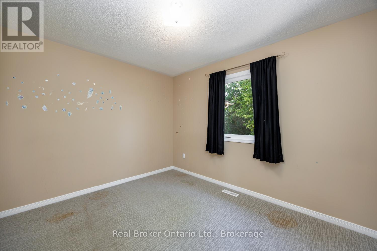 43 MADDEN PLACE - 24