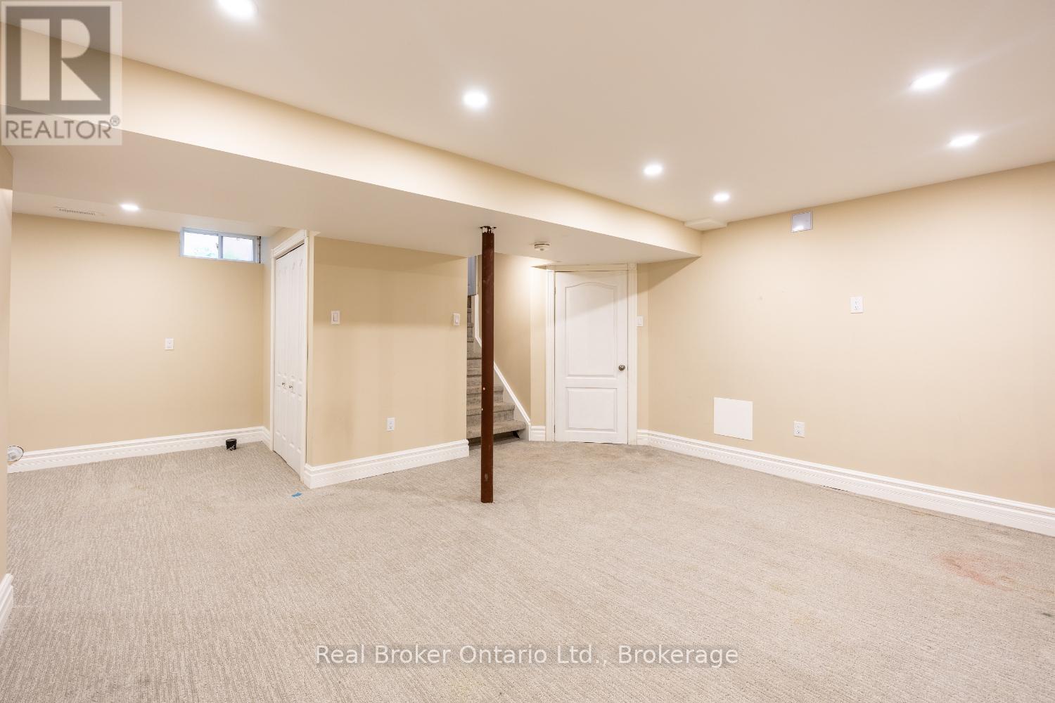 43 MADDEN PLACE - 27