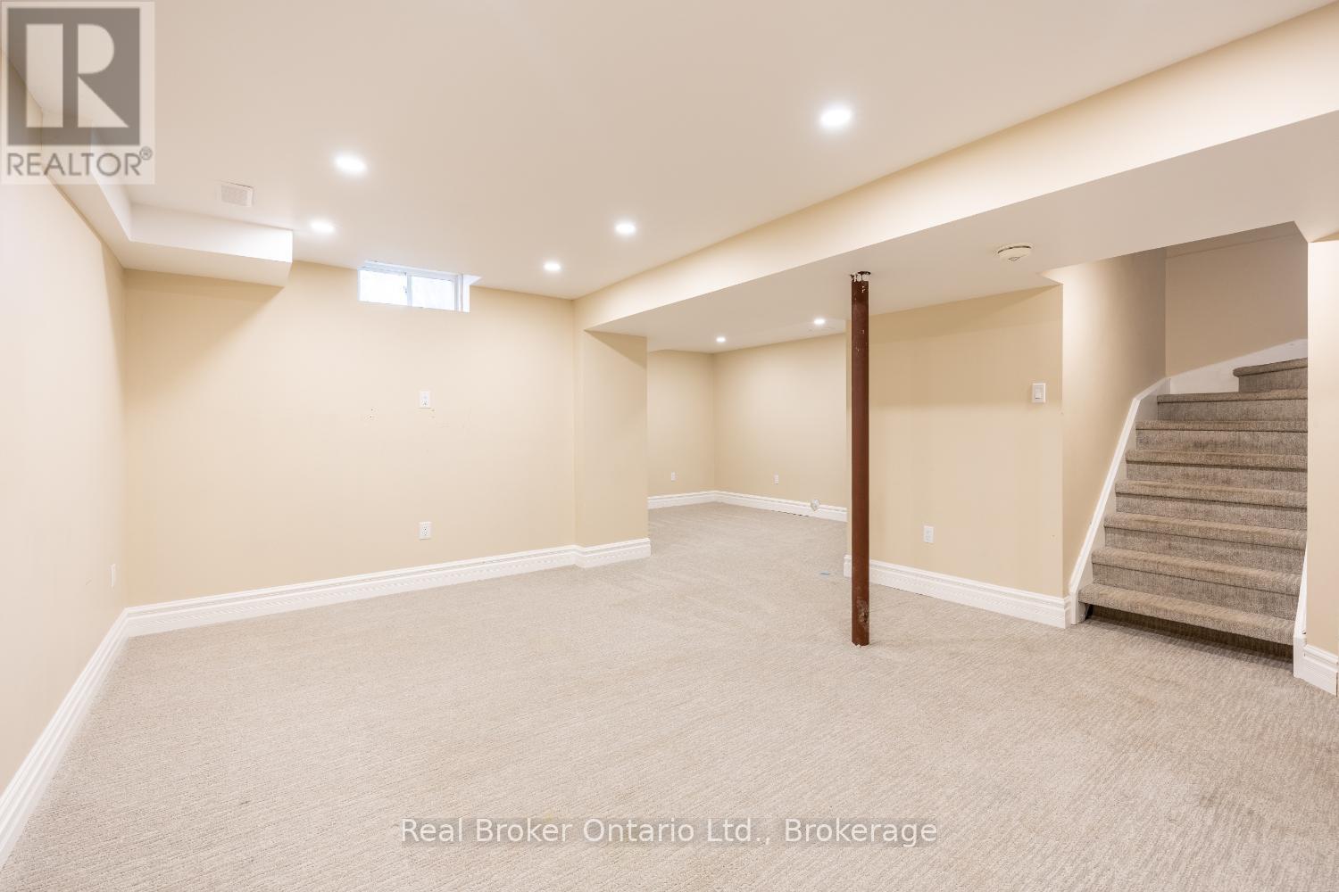 43 MADDEN PLACE - 28