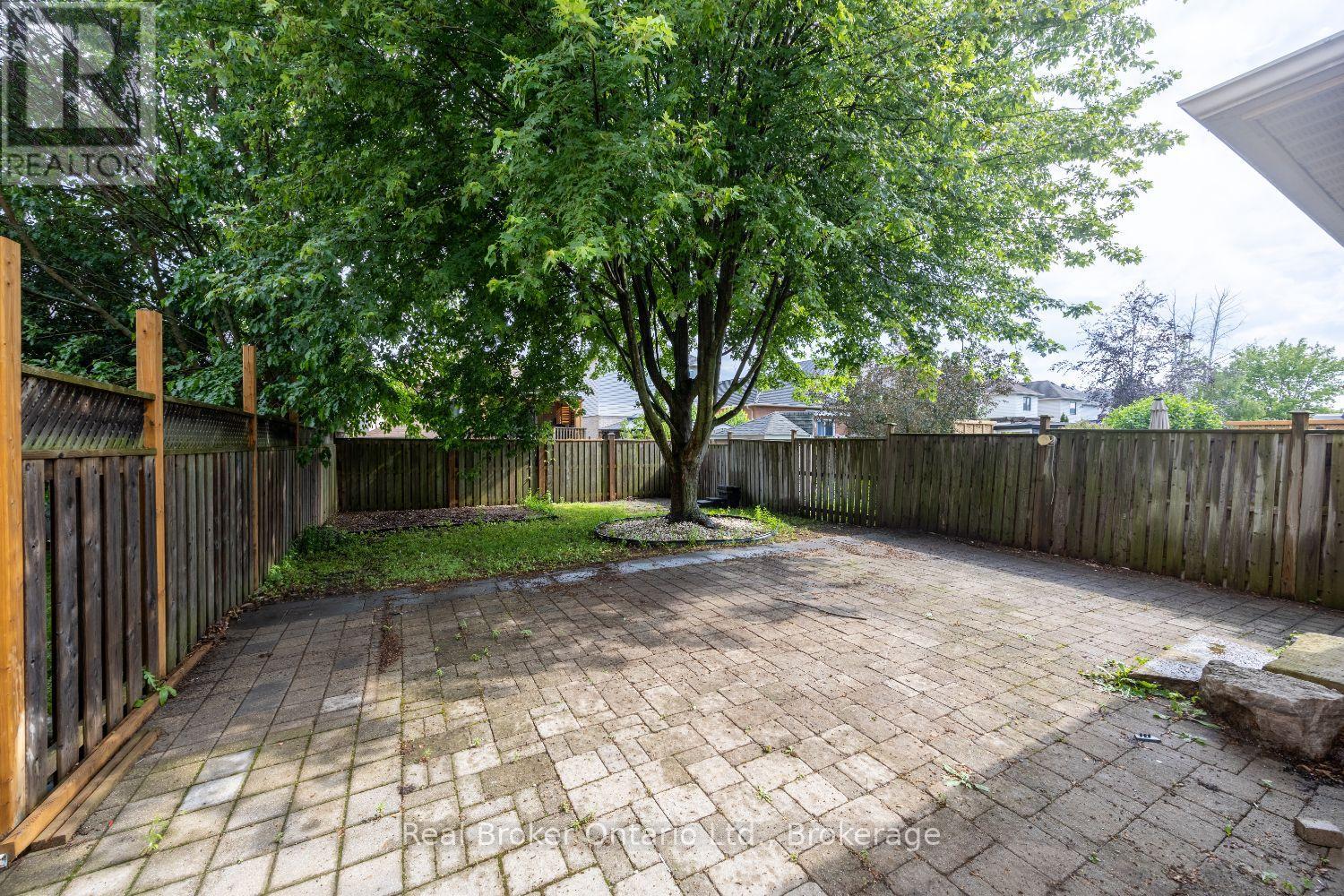 43 MADDEN PLACE - 31