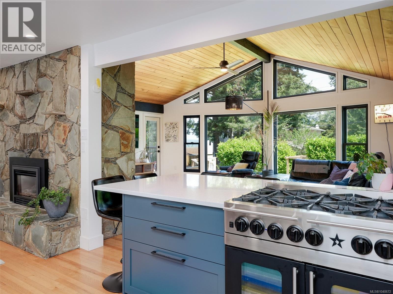1657 Ash Rd - 13