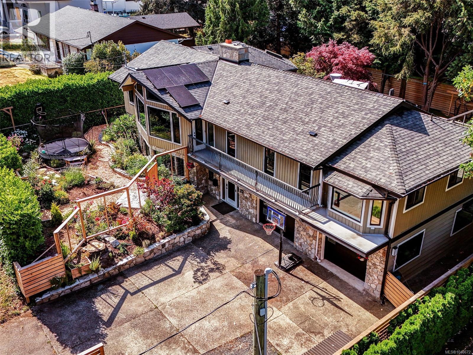 1657 Ash Rd - 81