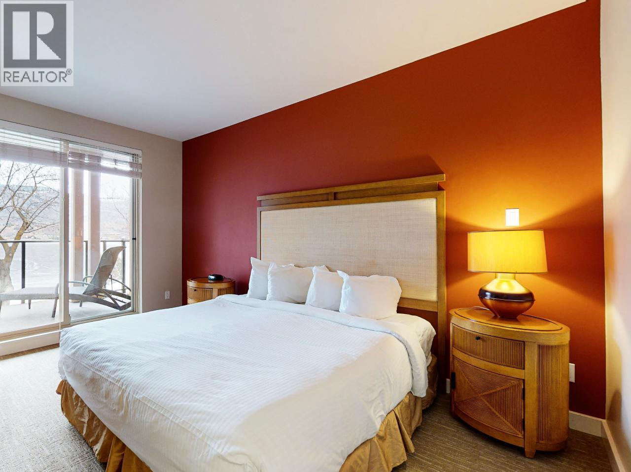 #14 15 PARK Place - 13