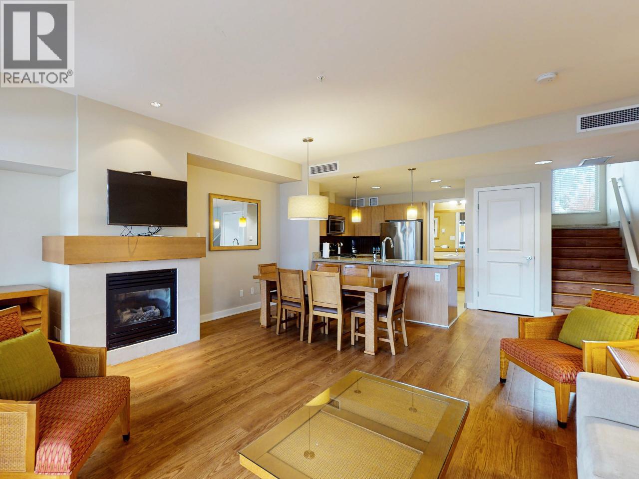 #14 15 PARK Place - 20