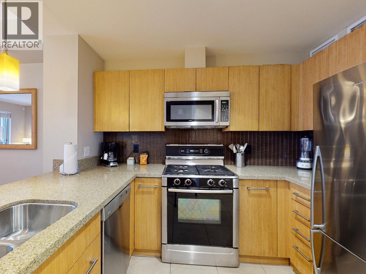 #14 15 PARK Place - 3
