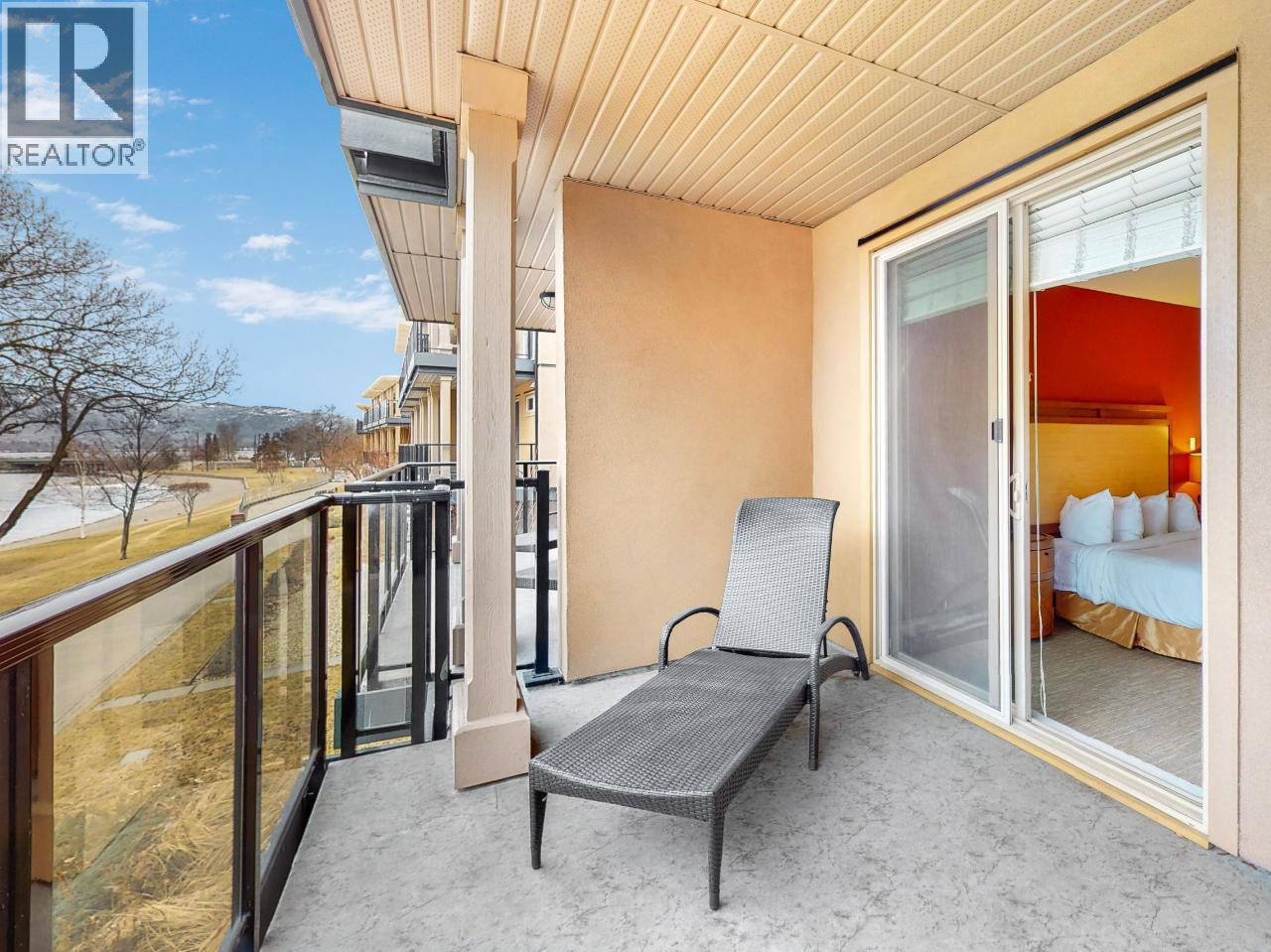 #14 15 PARK Place - 7