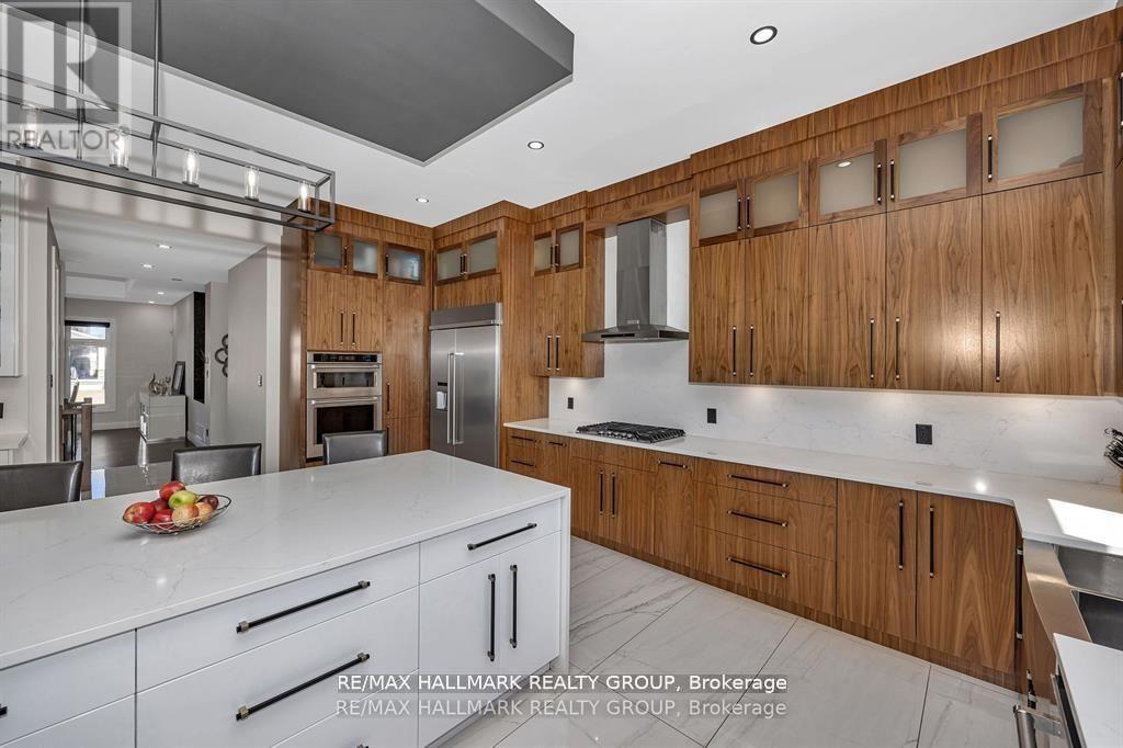595 SHOREWAY DRIVE - 22