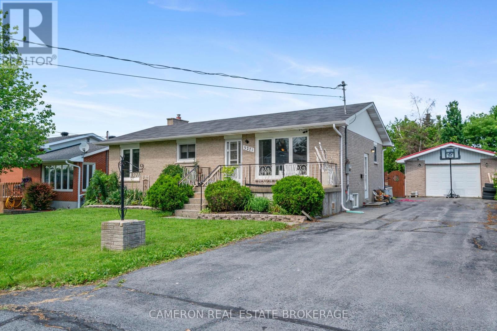 3271 BRUCE STREET - 1