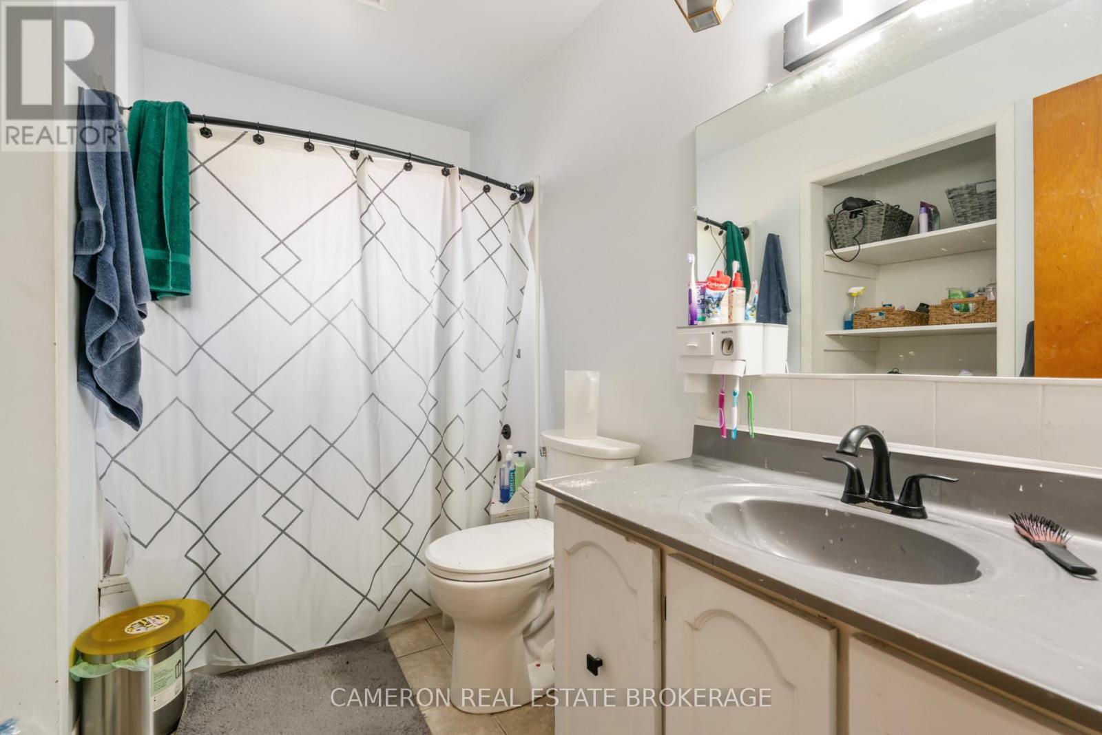 3271 BRUCE STREET - 13