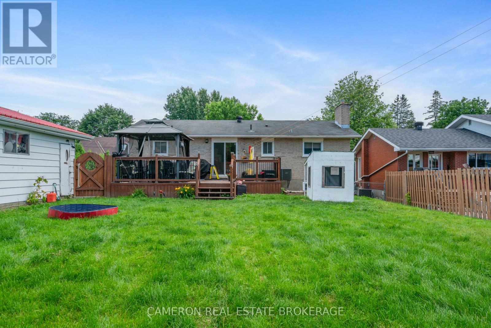 3271 BRUCE STREET - 21