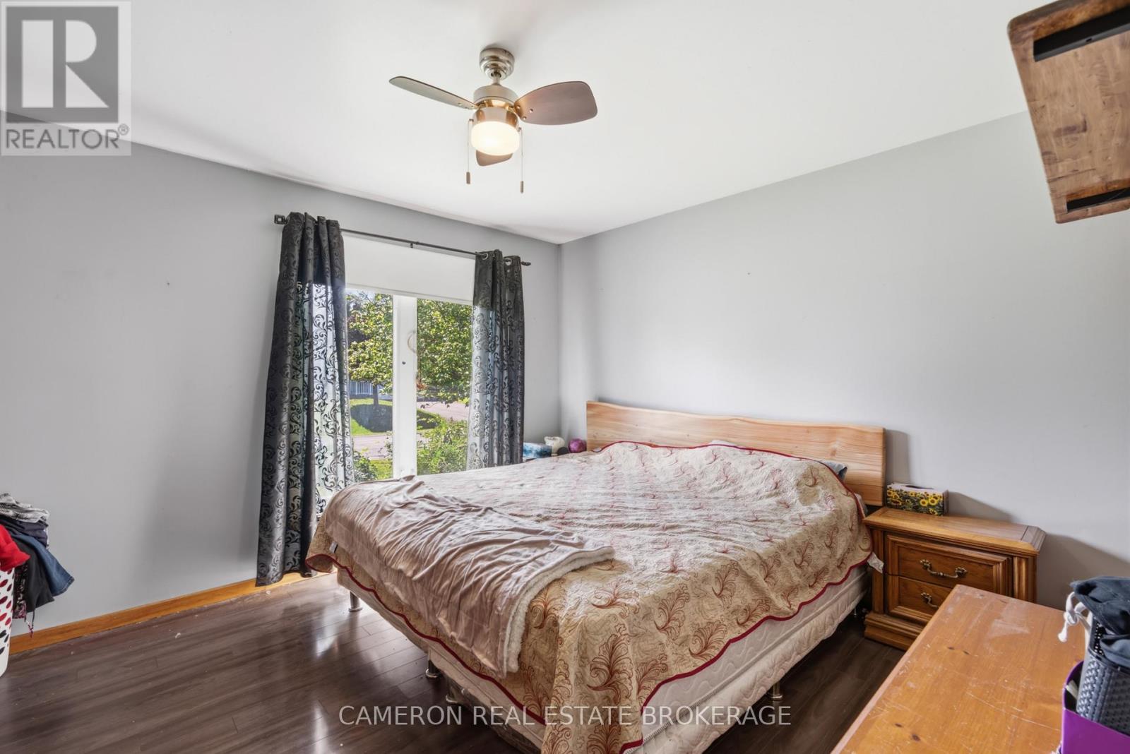 3271 BRUCE STREET - 8