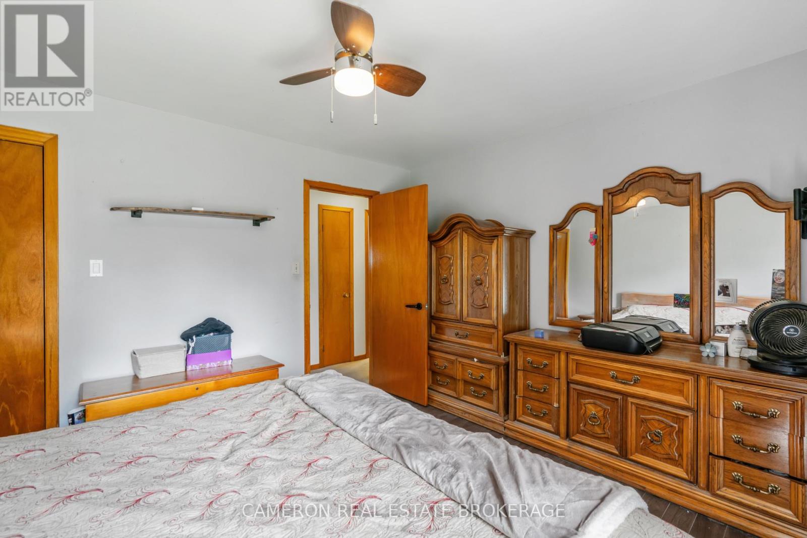 3271 BRUCE STREET - 9