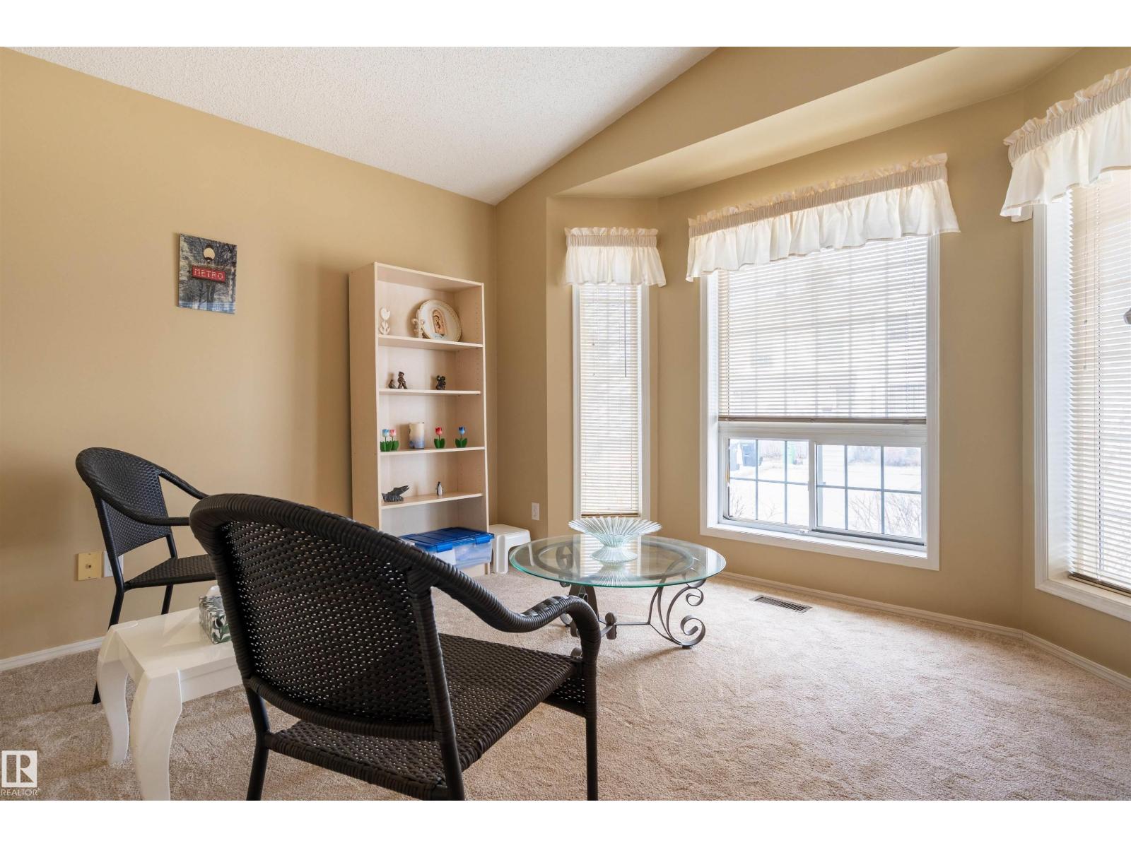 #48 3311 58 ST NW - 3