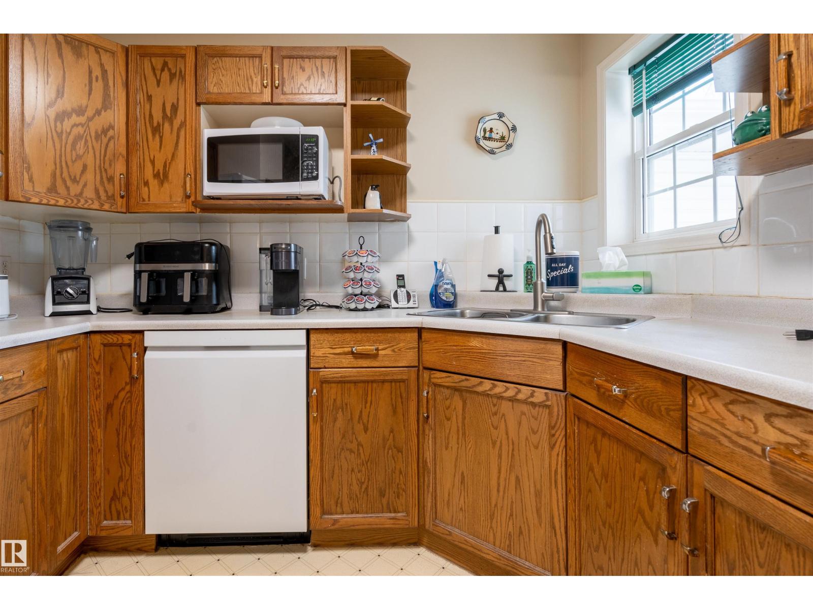 #48 3311 58 ST NW - 12