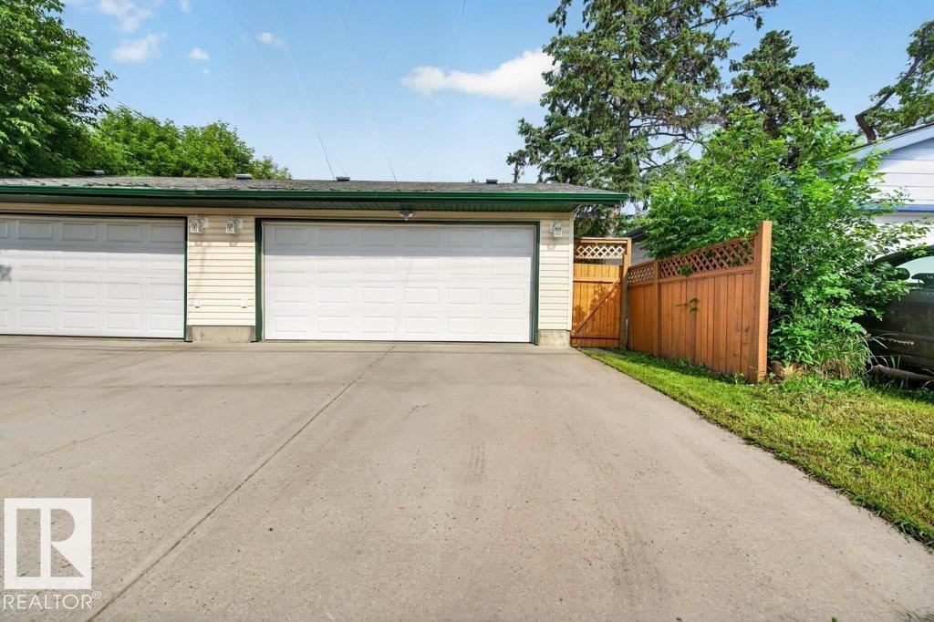11330 101 ST NW - 27