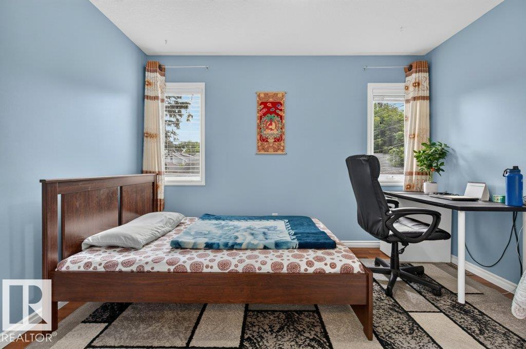 11330 101 ST NW - 12