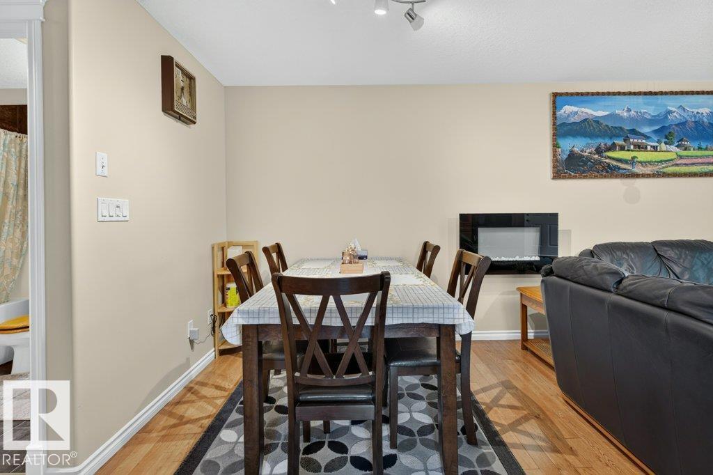 11330 101 ST NW - 7