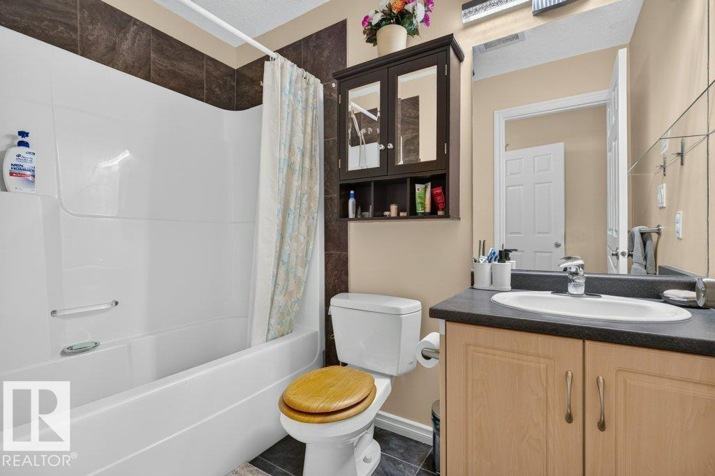 11330 101 ST NW - 9
