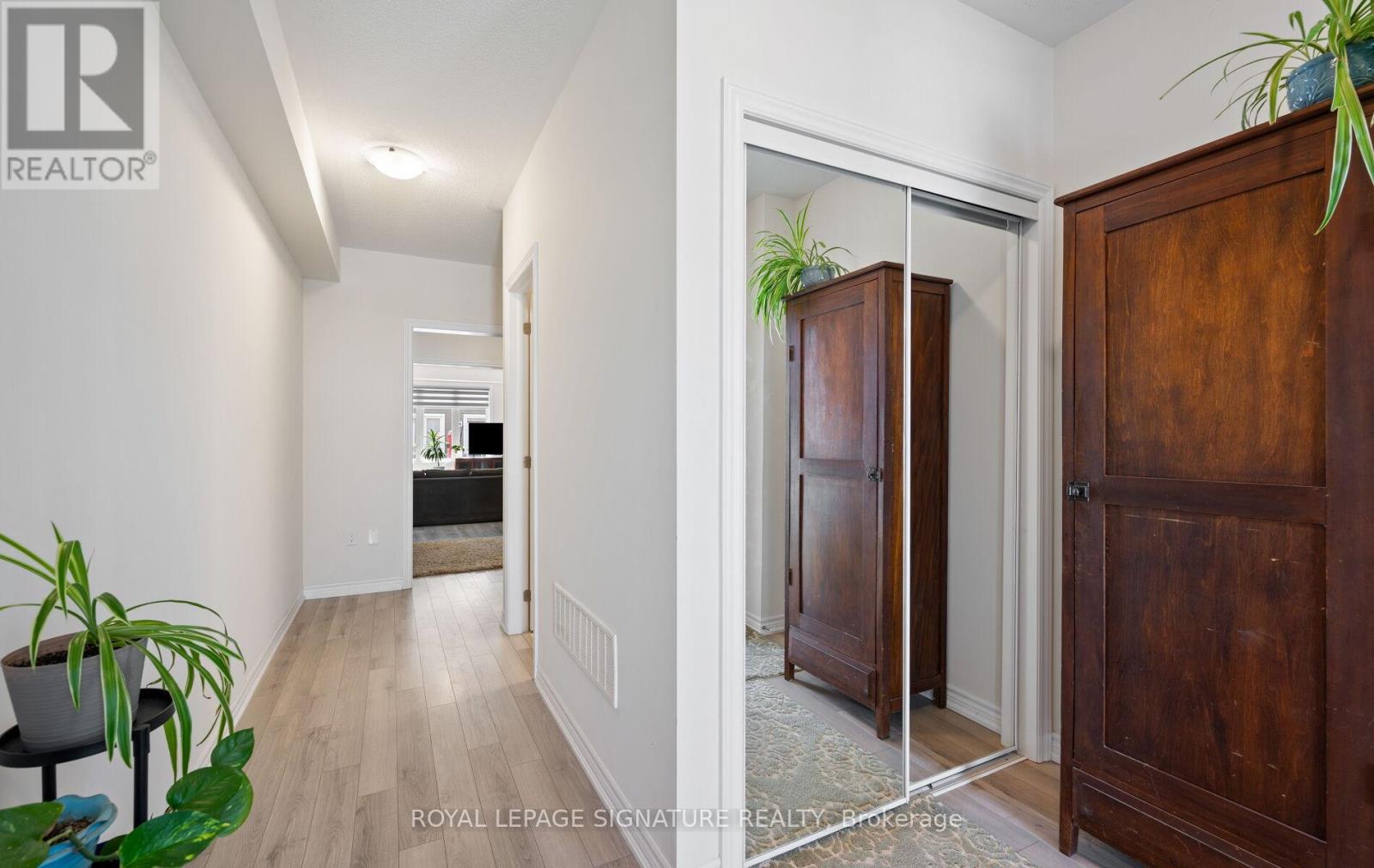 60 BROWN STREET - 10