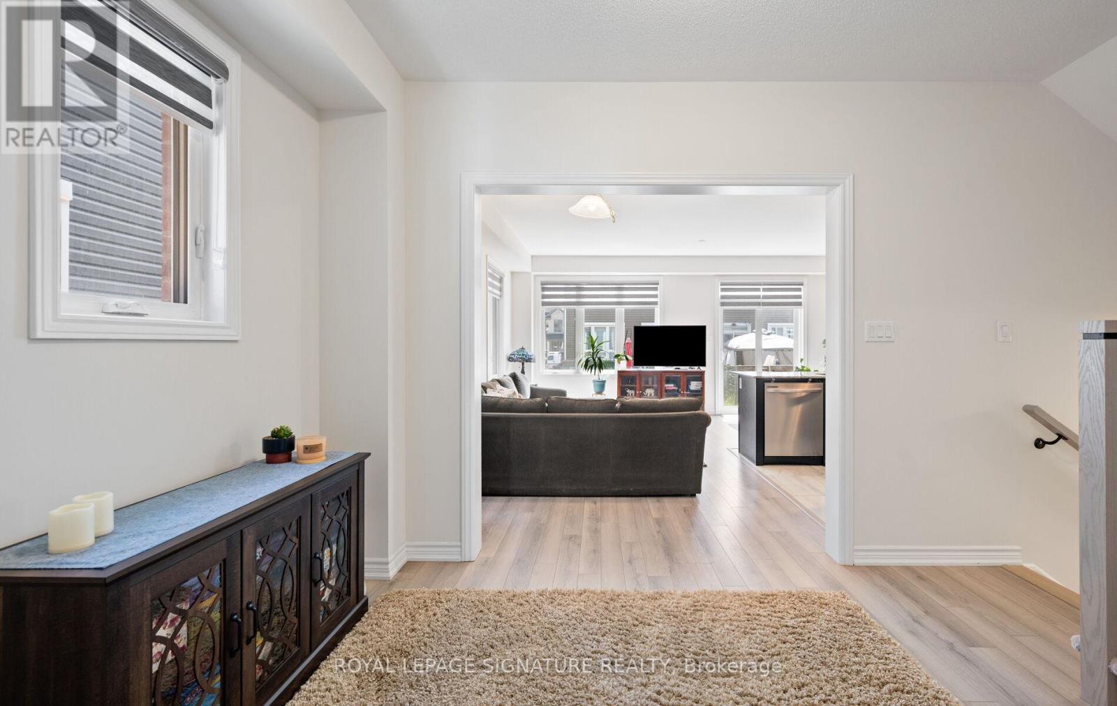 60 BROWN STREET - 14