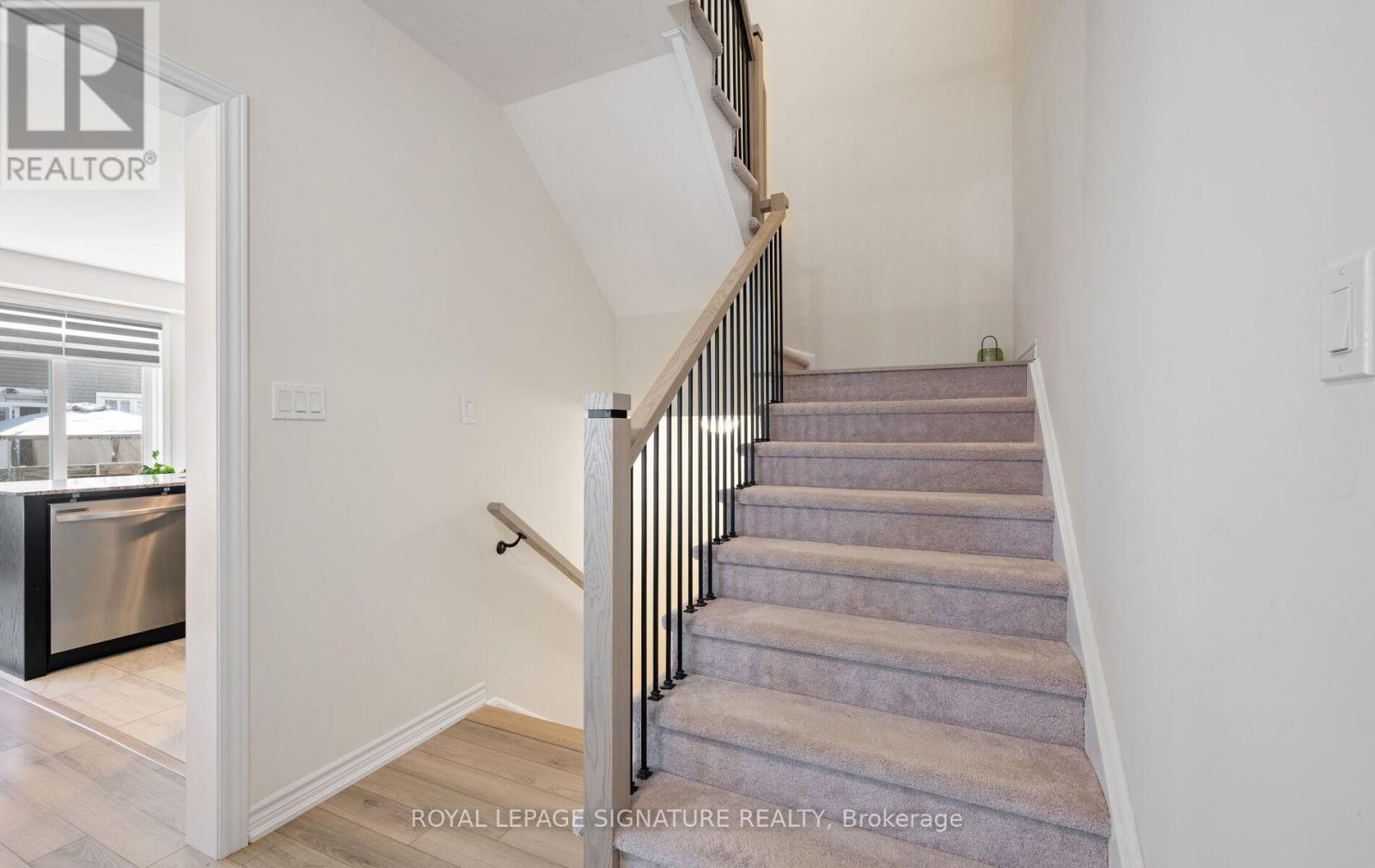 60 BROWN STREET - 17
