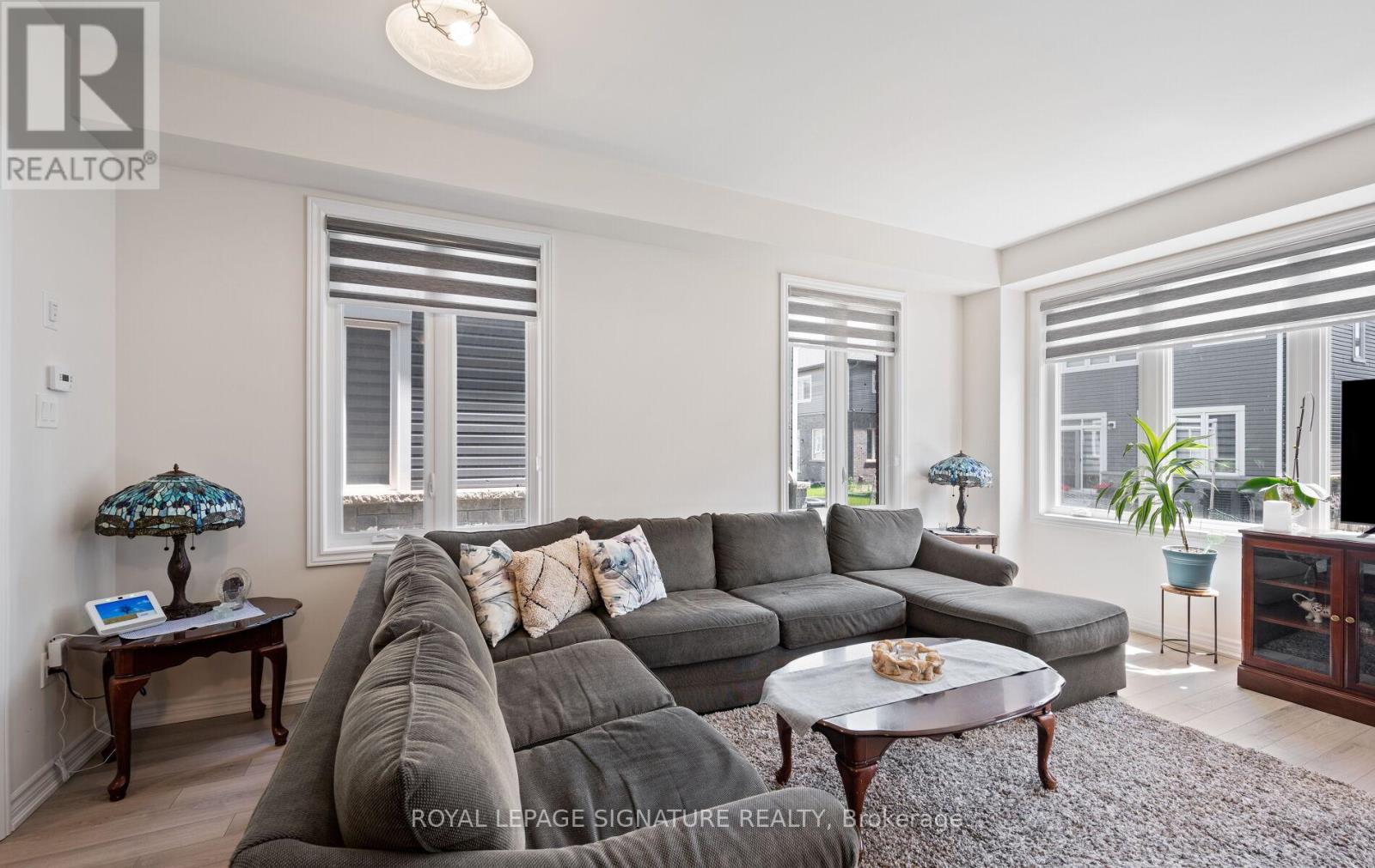 60 BROWN STREET - 21