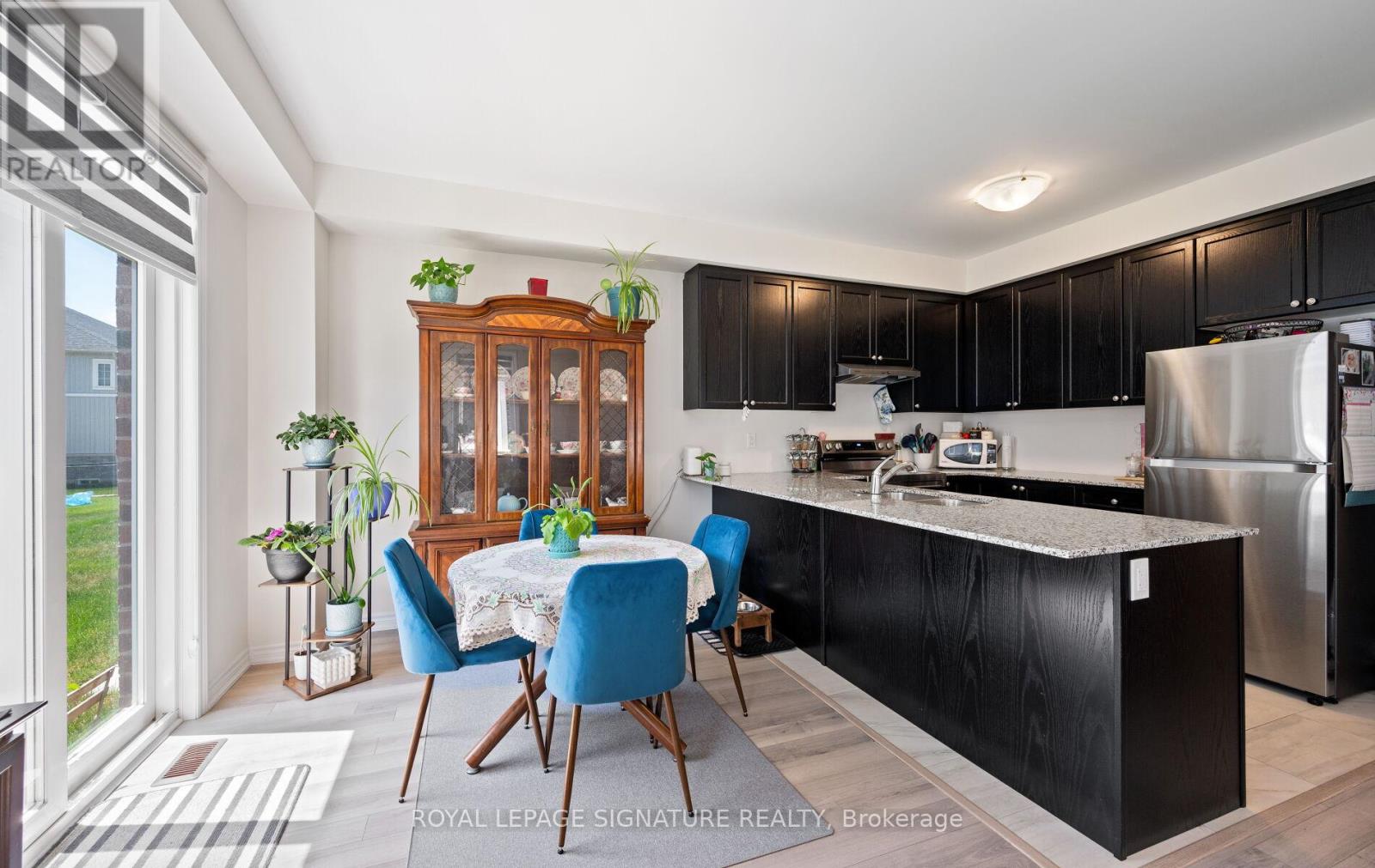 60 BROWN STREET - 31