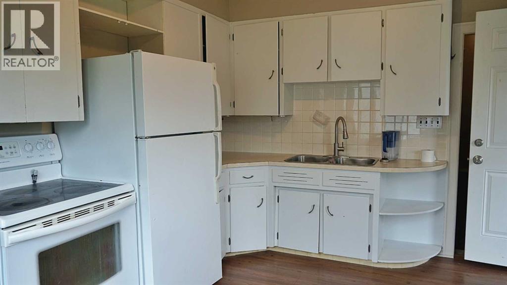 4 1 Avenue - photo 5
