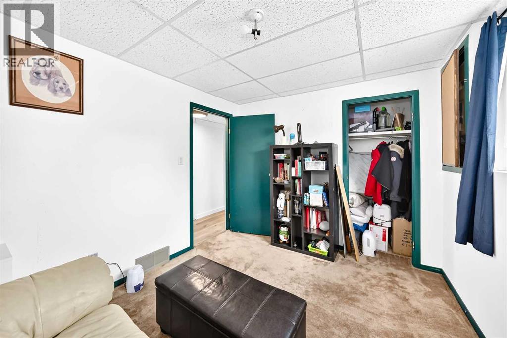 5328 38 Street — photo 24