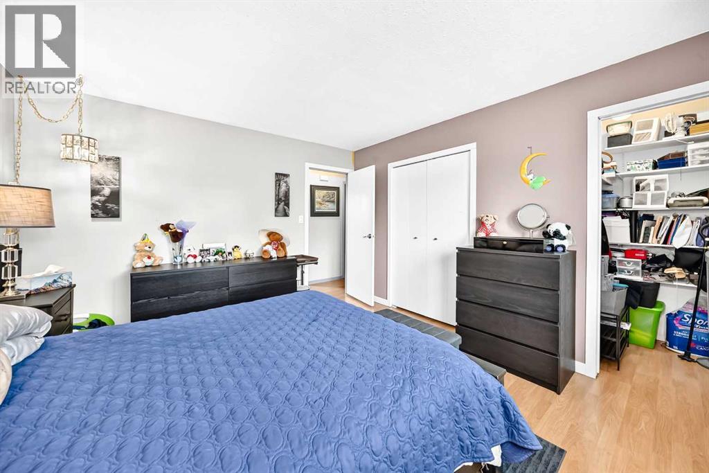 5328 38 Street — photo 15