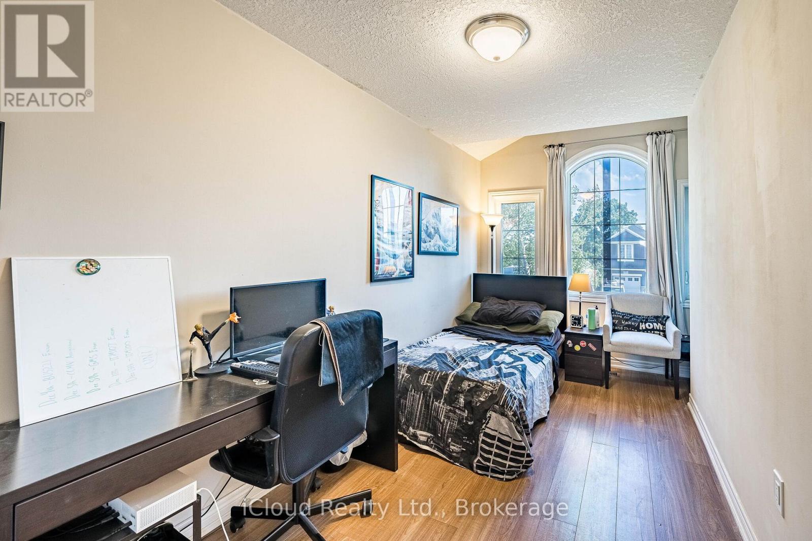 235 MEAD AVENUE - 36