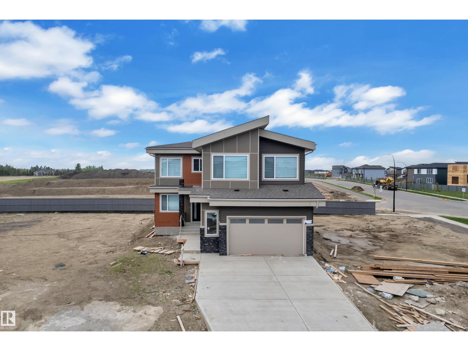 6408 26 ST NE - 1