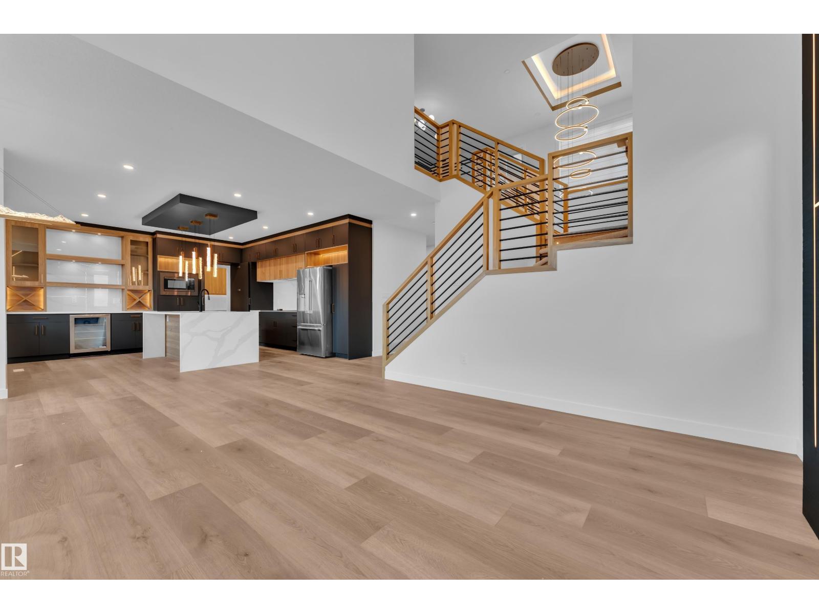 6408 26 ST NE - 20