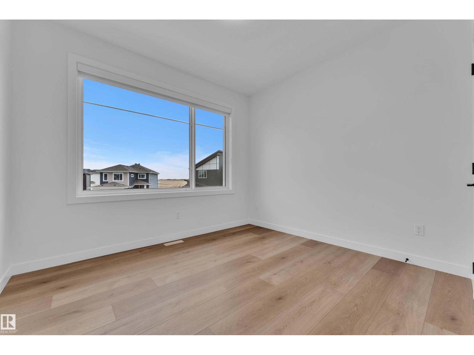 6408 26 ST NE - 46