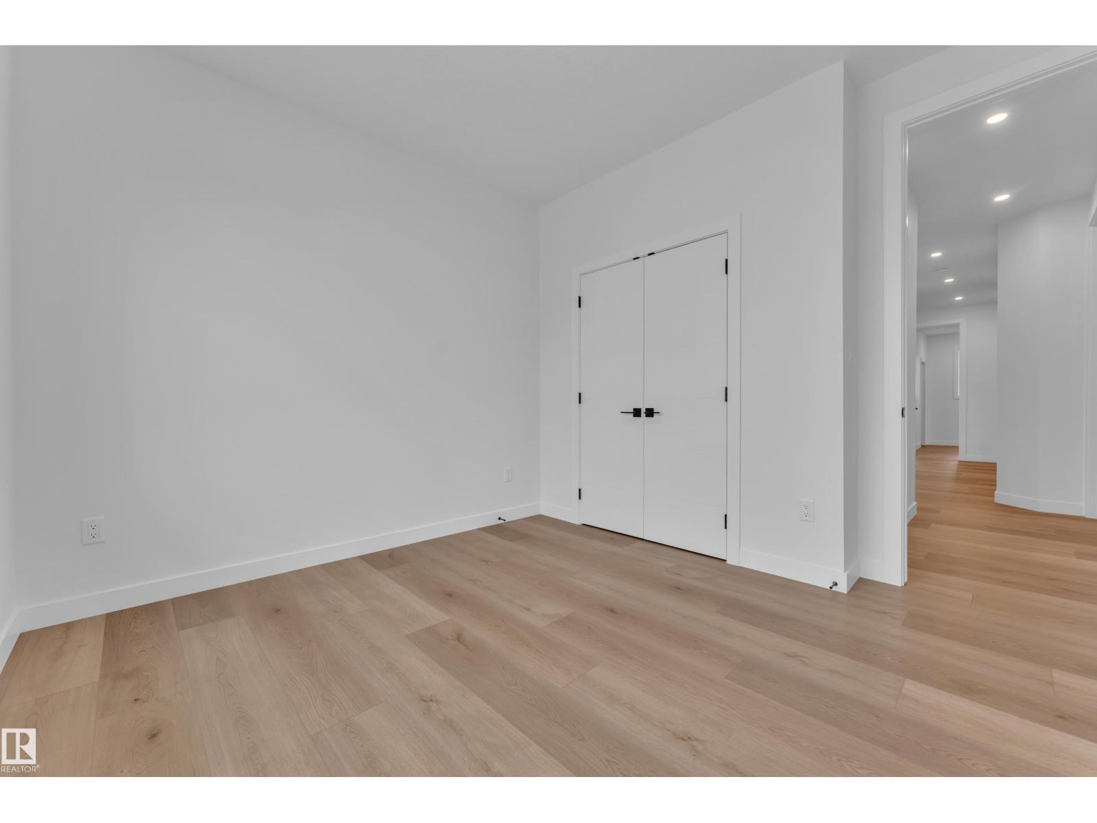 6408 26 ST NE - 47