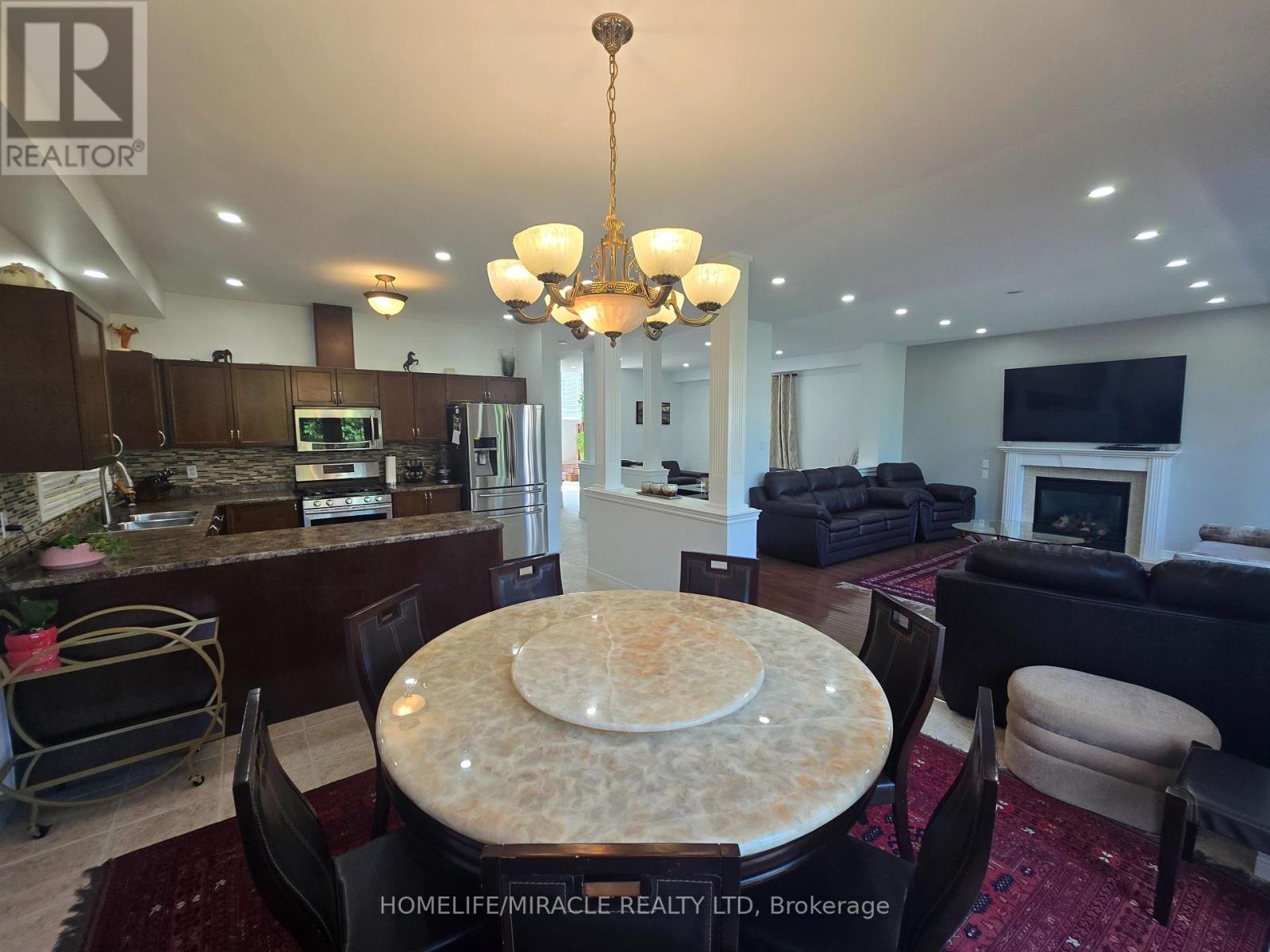 197 CLOVERLEAF DRIVE - 16